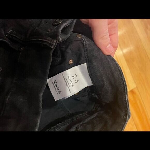 MOTHER denim - The Looker Ankle Fray Jean in Nighthawk - Picture 3 of 5